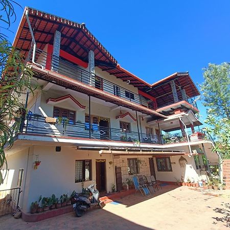 Coorg Girinivas Homestay 102 マディケーリ 部屋 写真